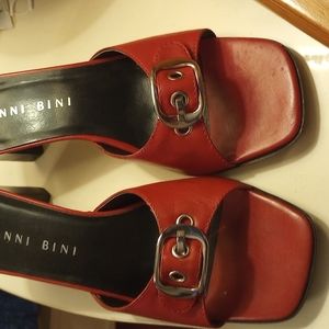 Designer Gianni Bini Red open toe wedge heal..I great condition.Size 9